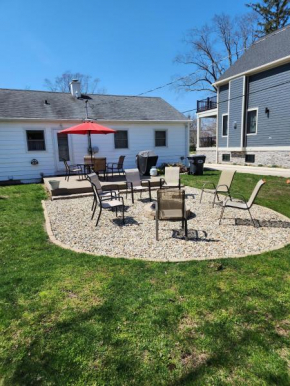 Shady Nook- Lake Michigan - Pet Friendly